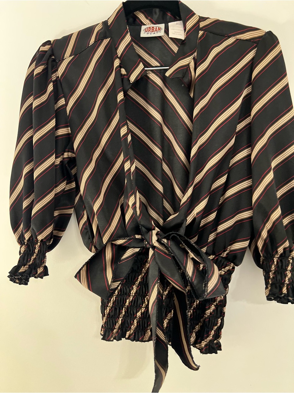 Urban Escape Black Striped Deep V Neck Balloon Sleeve Polyester Size Small